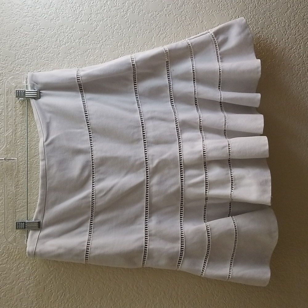AKRIS Punto white mini skirt